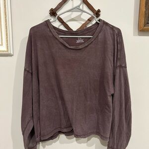 Aerie brown and gray cropped t shirts